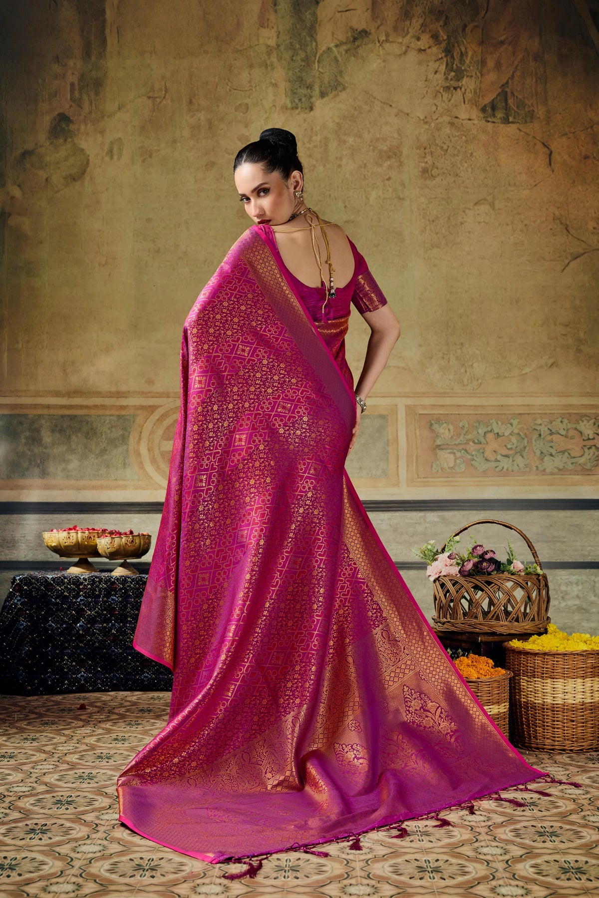 Silk Festival Wear Rani Handloom Weaving Saree