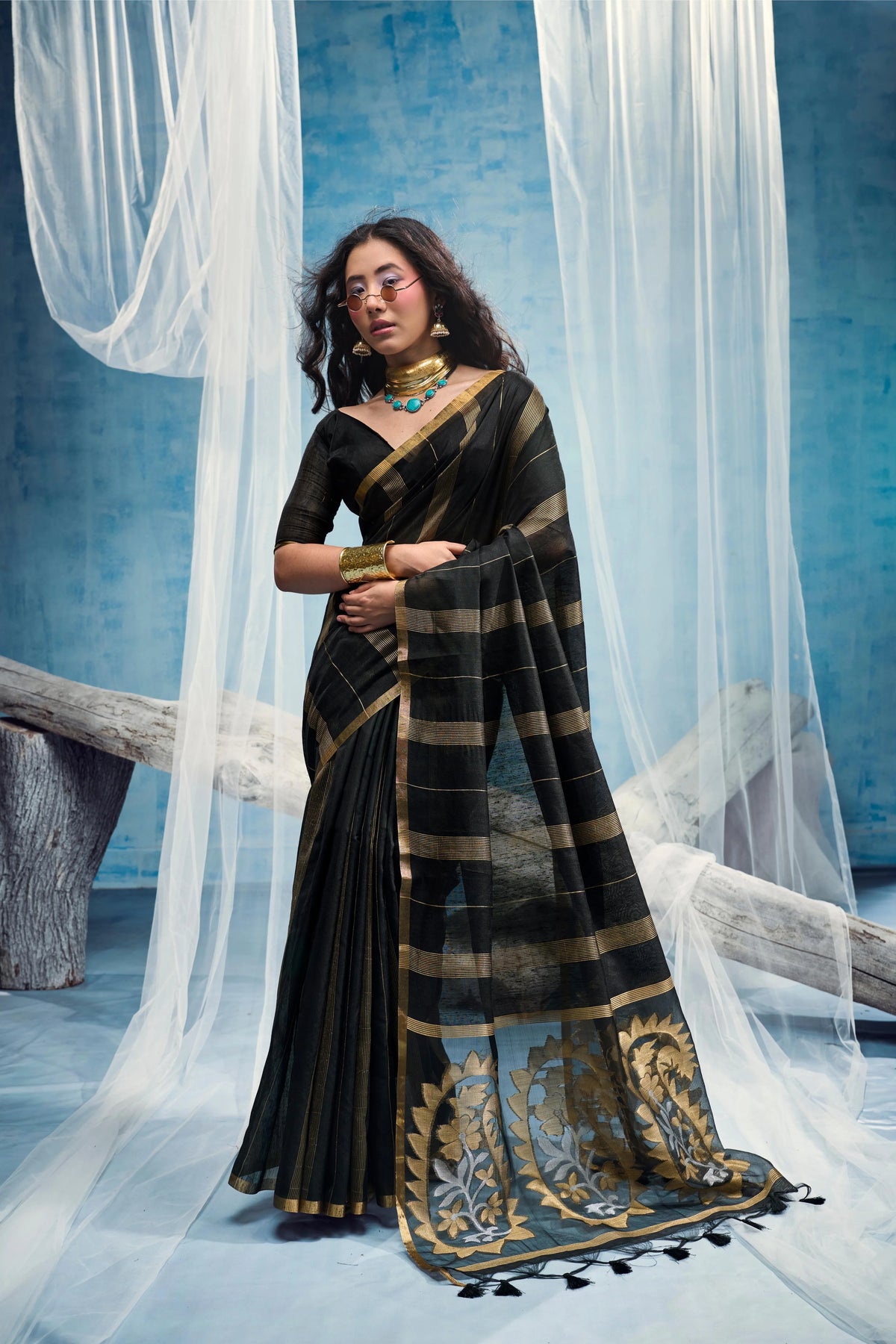 Munga Cotton Black Casual Wear Handloom Weaving Sarees