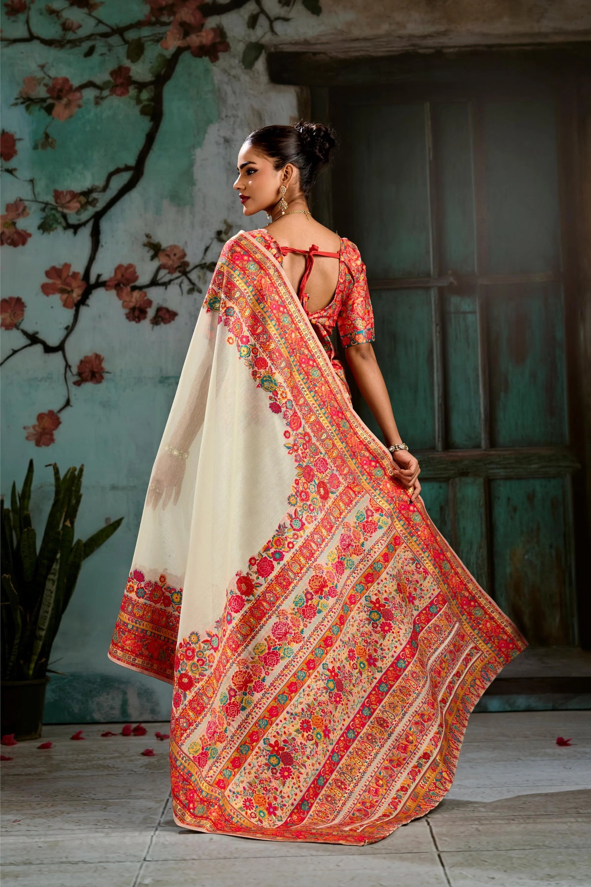 Cotton Pashmina Weaving Off White Festival Wear Sarees