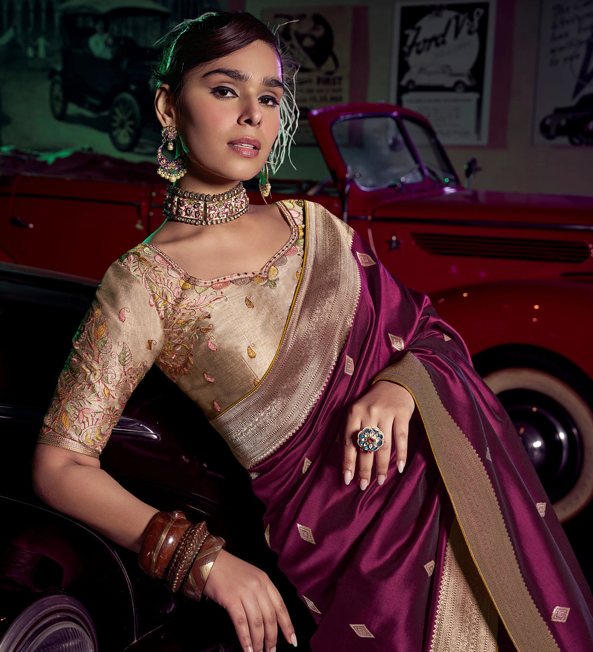 Viscose Silk Wine Festival Wear 3D Weaved Pallu Sarees