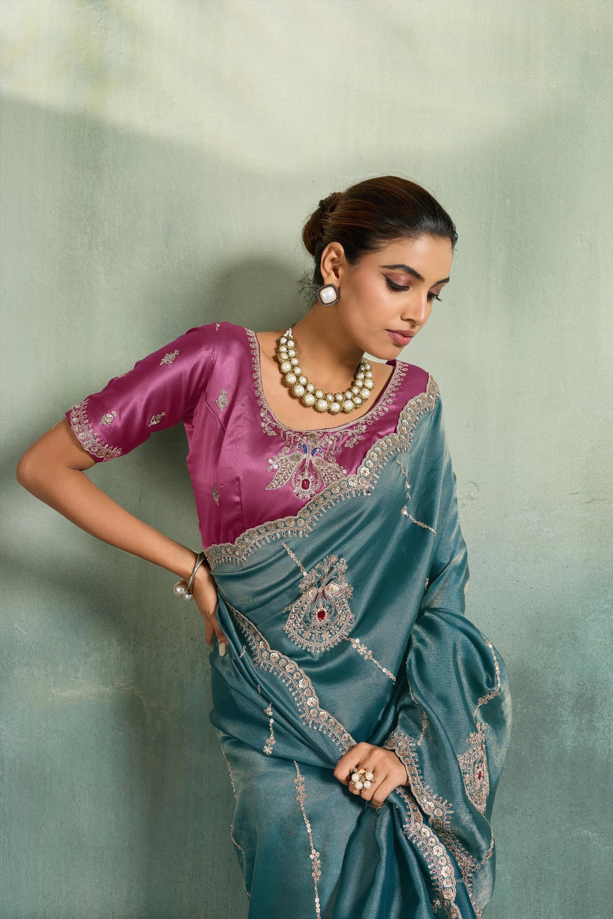 Giraffe Silk Party Wear Blue Embroidery Work Sarees