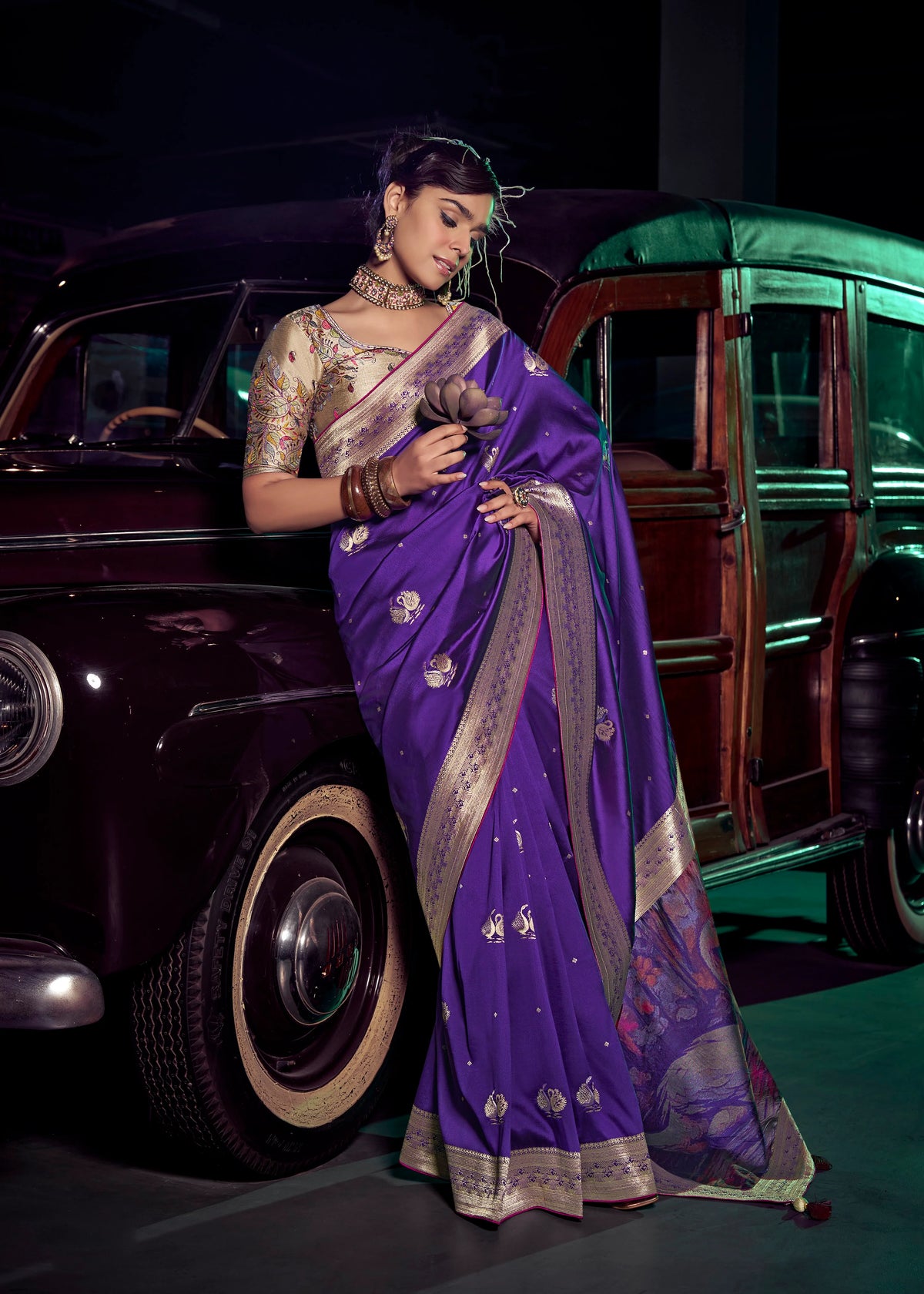 Viscose Silk Purple Festival Wear 3D Weaved Pallu Sarees