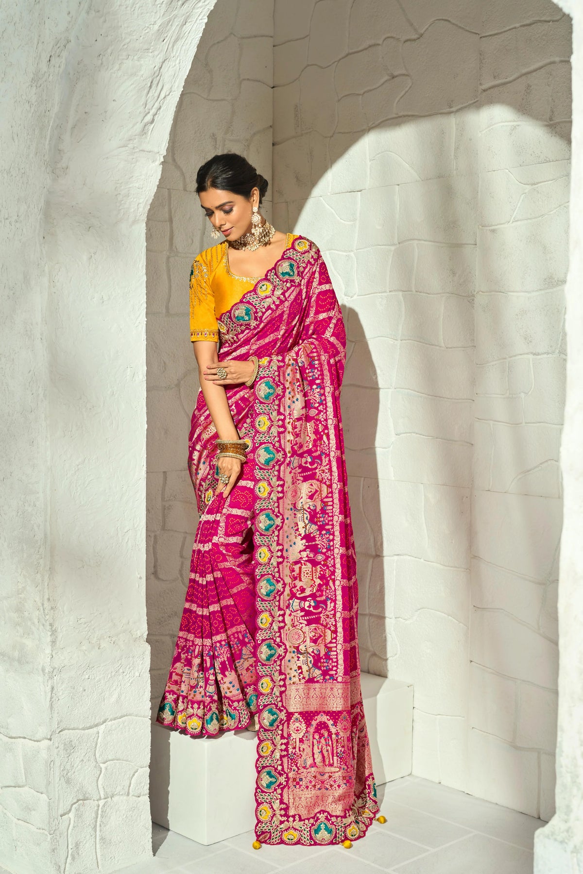 Pure Georgette Bandhej Rani Bridal Handwork Border Sarees